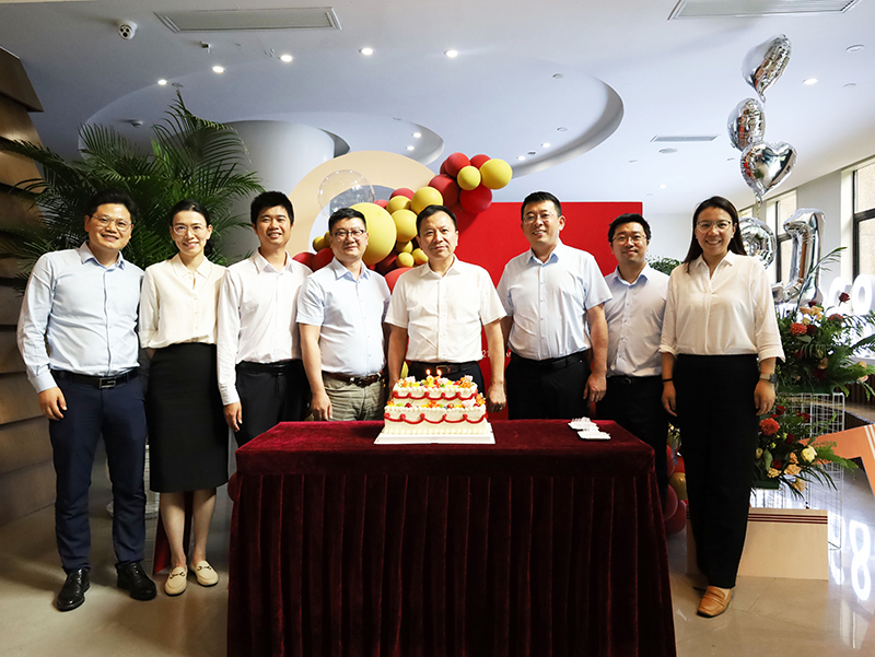 二十一载 智造未来丨贺z6尊龙官方网站股份廿一诞辰，再启新篇